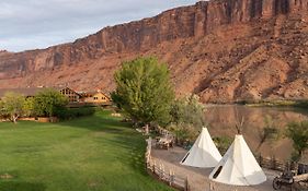 Red Cliffs Lodge Moab